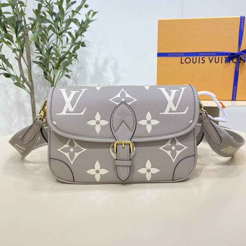 Louis Vuitton crossbody bag