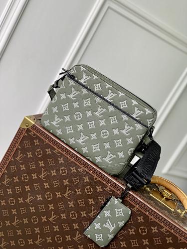 Louis Vuitton messenger bag