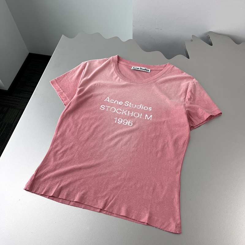 Tee from Scarlettluxury