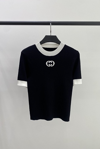 Sweater from Scarlettluxury