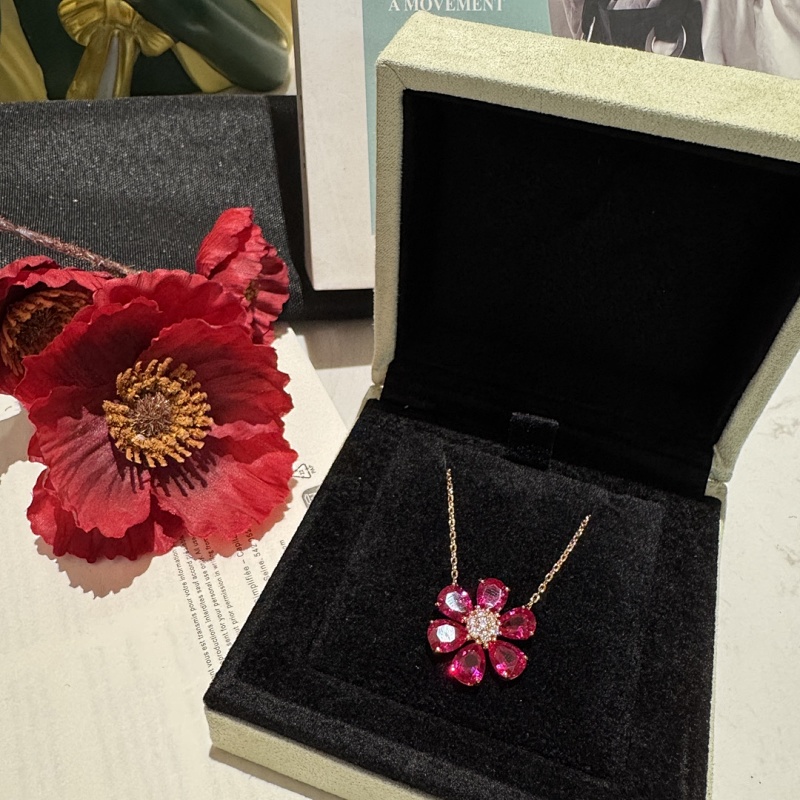 Necklace from Scarlettluxury