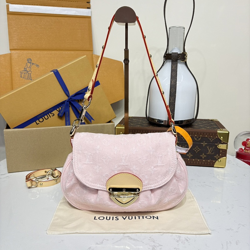 Louis Vuitton crossbody bag