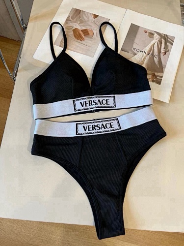 Set from Scarlettluxury