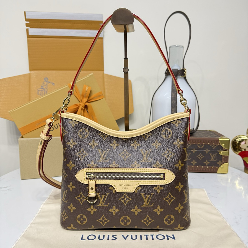 Louis Vuitton crossbody bag