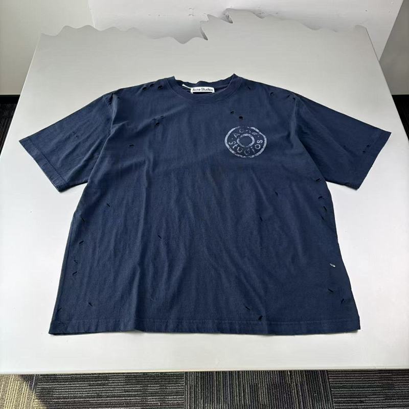 Tee from Scarlettluxury