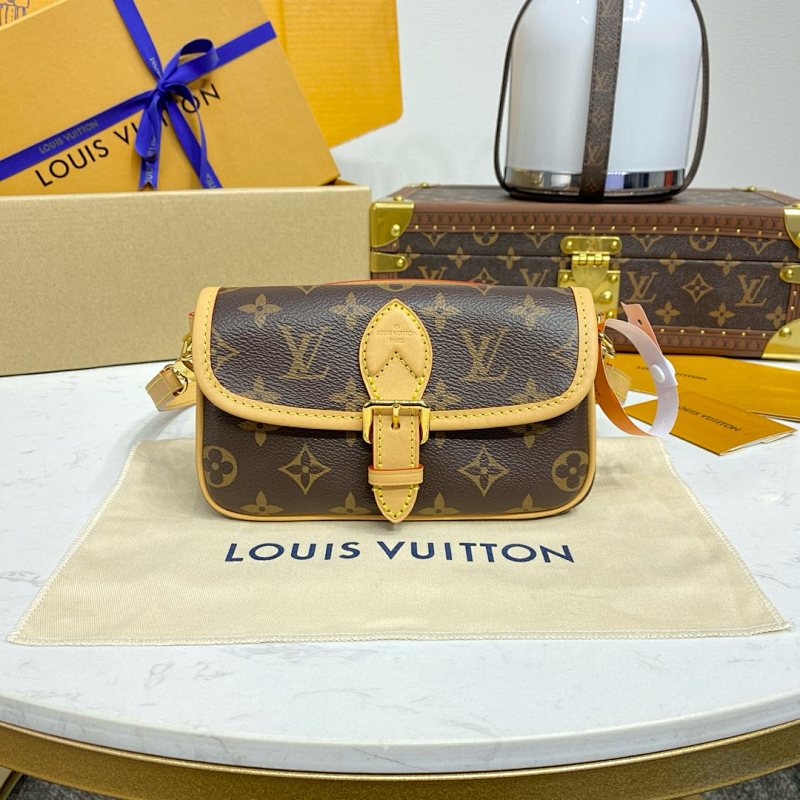 Louis Vuitton belt