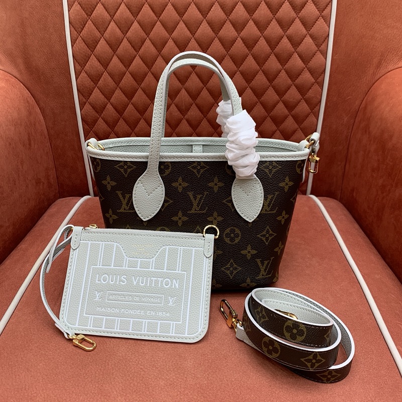 Louis Vuitton shopping bag