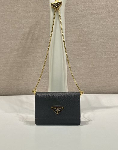 Card holder from Scarlettluxury