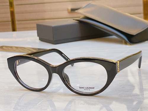 Glasses from Scarlettluxury