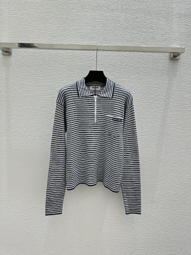 Sweater from Scarlettluxury
