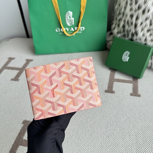 Card holder from Scarlettluxury