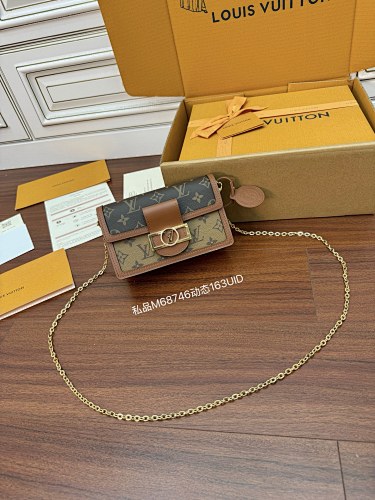 Louis Vuitton bag