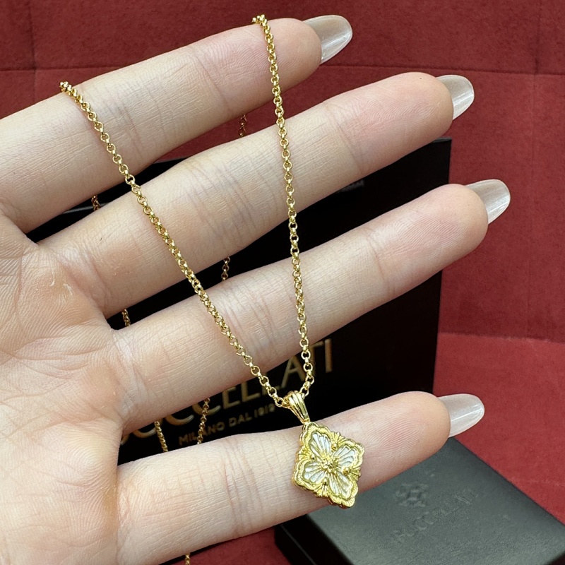 Necklace from Scarlettluxury