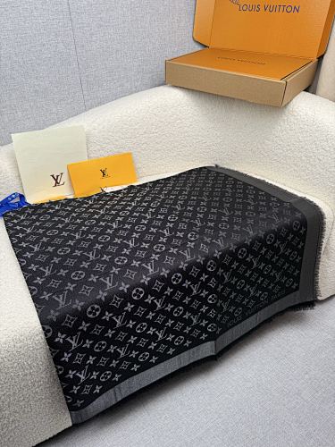 Louis Vuitton scarf