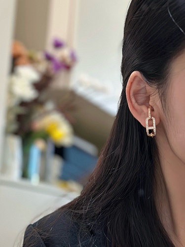 Earrings from Scarlettluxury