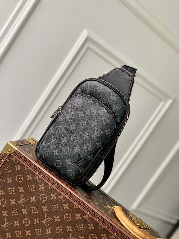 Louis Vuitton crossbody bag