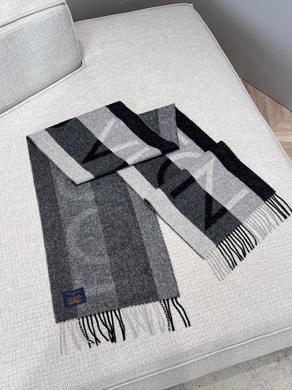 Scarf from Scarlettluxury