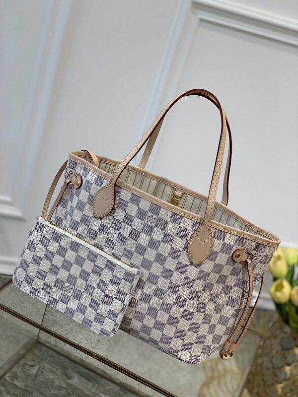 Shopping bag from Scarlettluxury