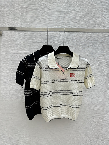 Sweater from Scarlettluxury