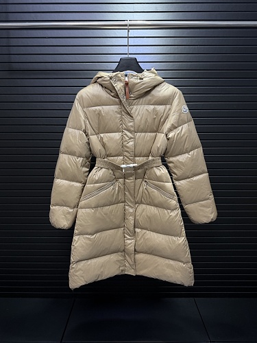 Moncler hat