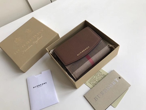 Card holder from Scarlettluxury