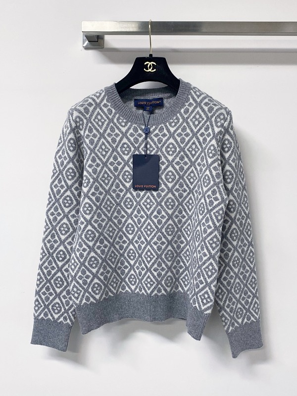 Long sleeve from Scarlettluxury
