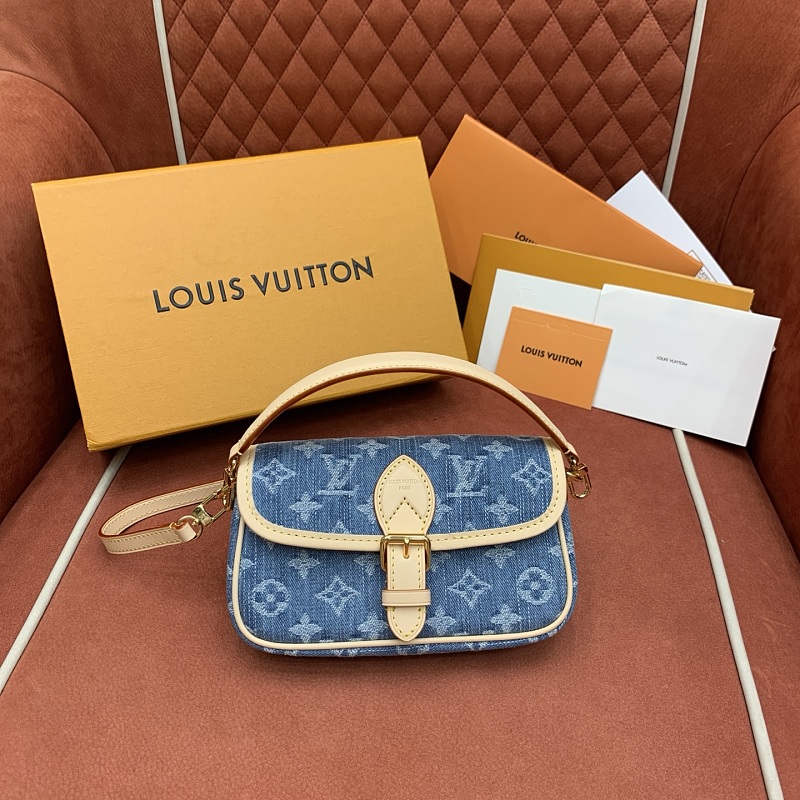 Louis Vuitton crossbody bag
