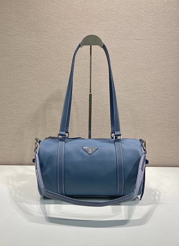 Travel bag from Scarlettluxury