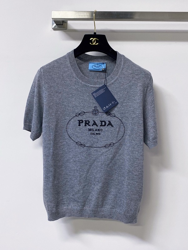 Tee from Scarlettluxury