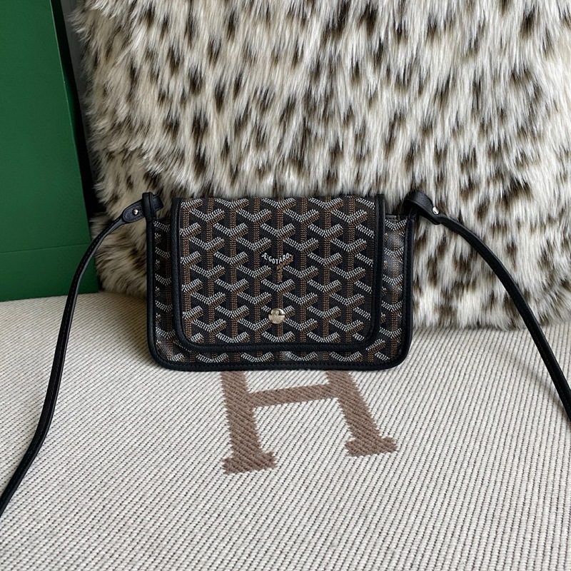 Goyard crossbody bag