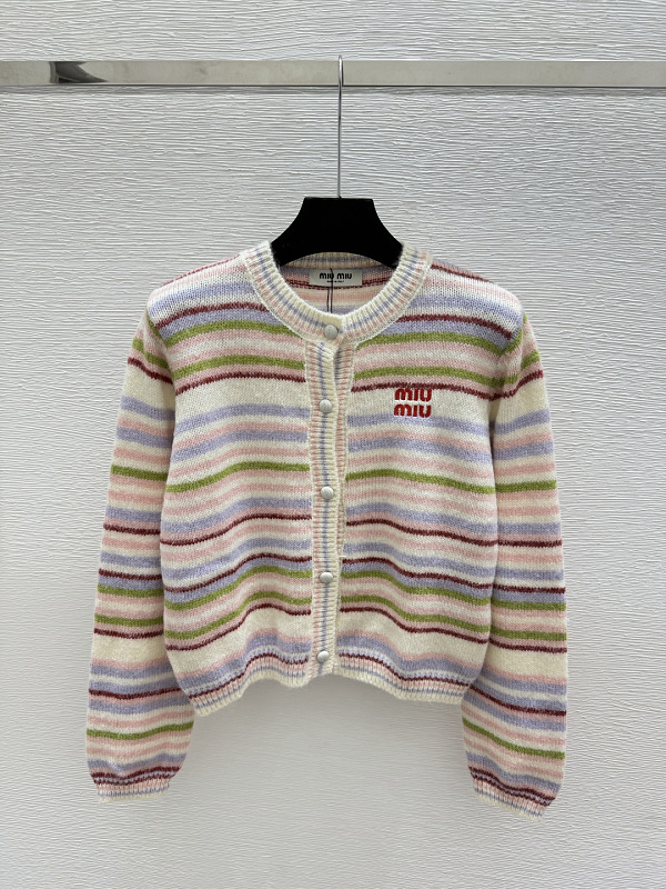 Sweater from Scarlettluxury