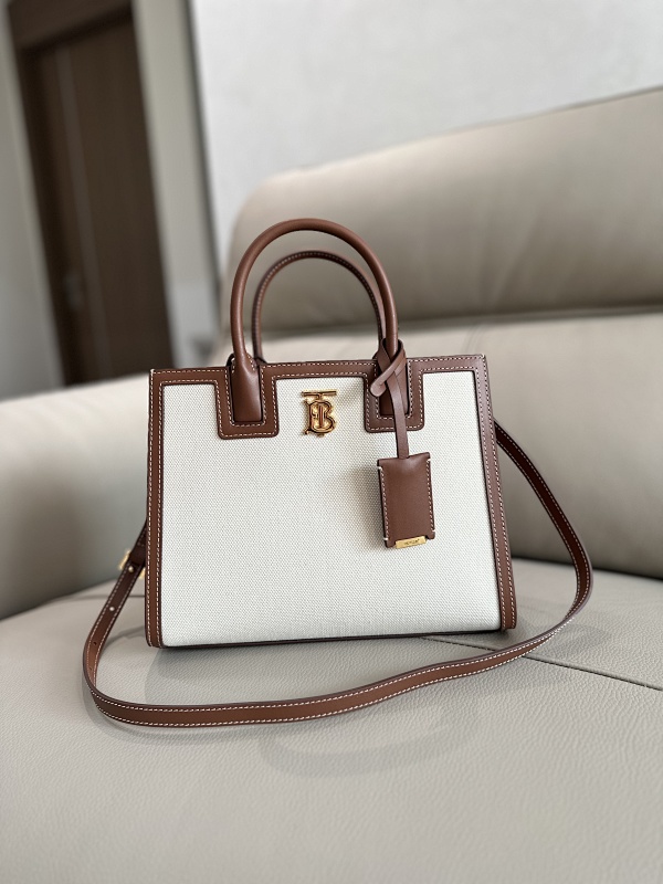 Burberry tote bag