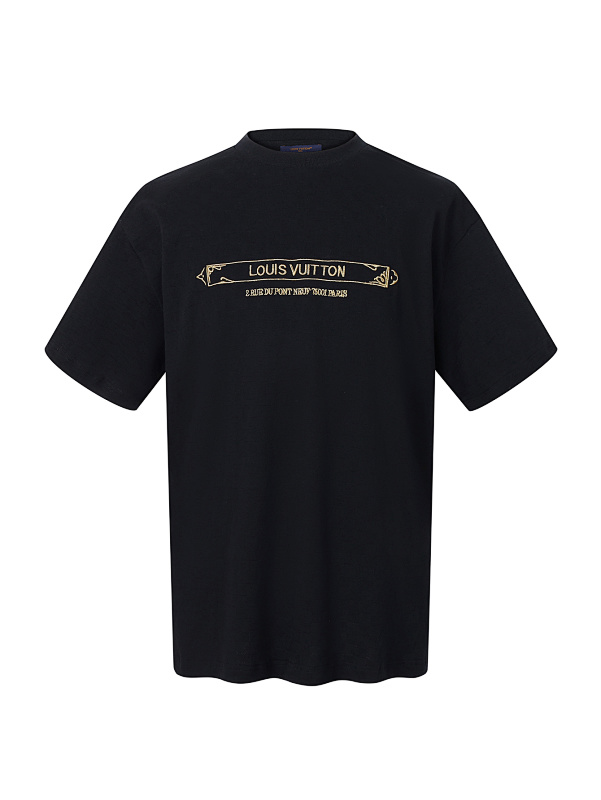 Tee from Scarlettluxury