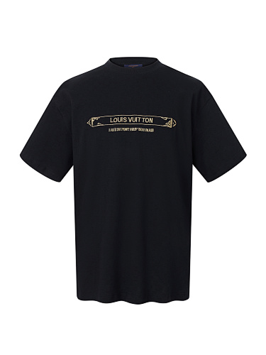 Tee from Scarlettluxury