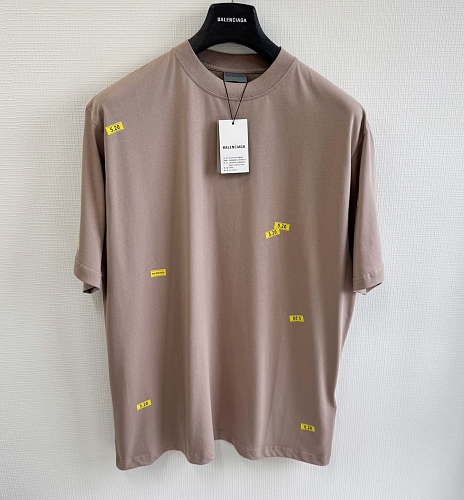 Tee from Scarlettluxury