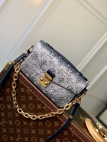 Louis Vuitton bag