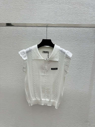 Sweater from Scarlettluxury