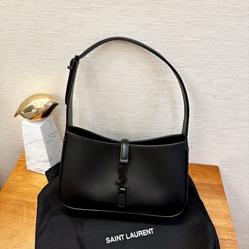 Shoulder bag from Scarlettluxury