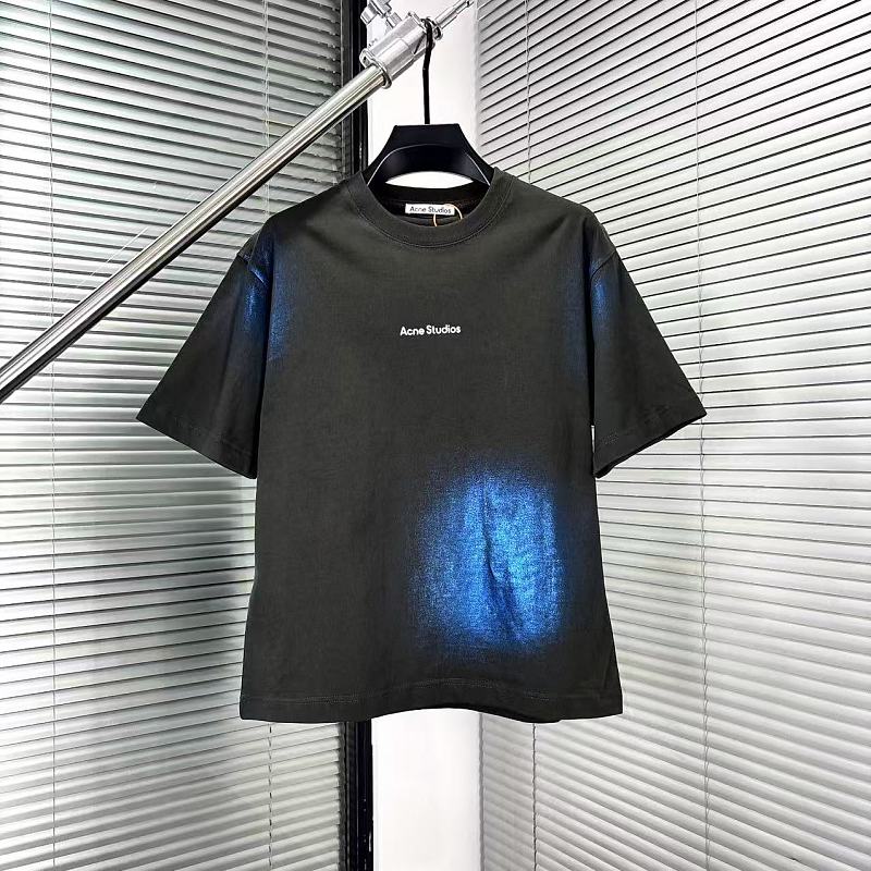 Tee from Scarlettluxury