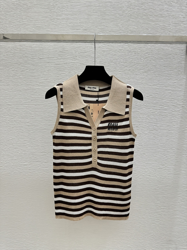 Sweater from Scarlettluxury