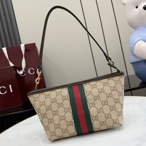Gucci clutch