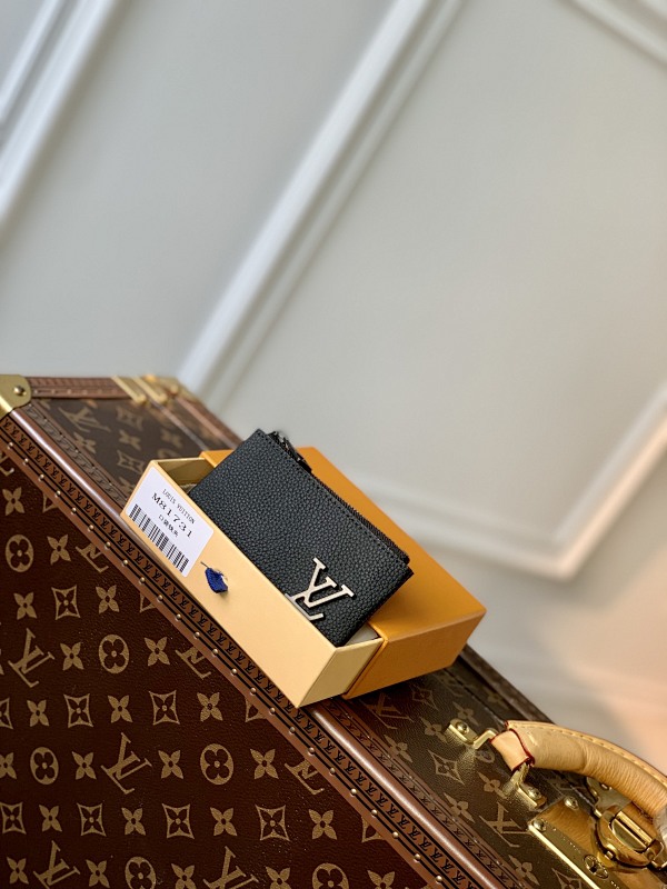 Coin purse from Scarlettluxury
