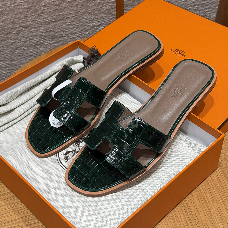 Upper Material Alligator
