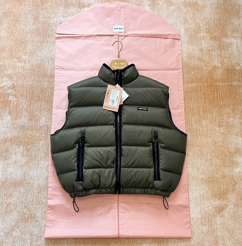 Down jacket from Scarlettluxury