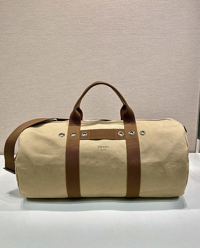 Travel bag from Scarlettluxury