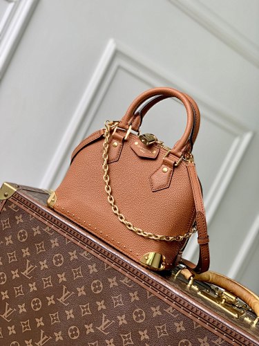 Card holder from Scarlettluxury