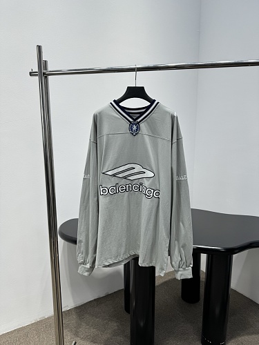 Sweater from Scarlettluxury