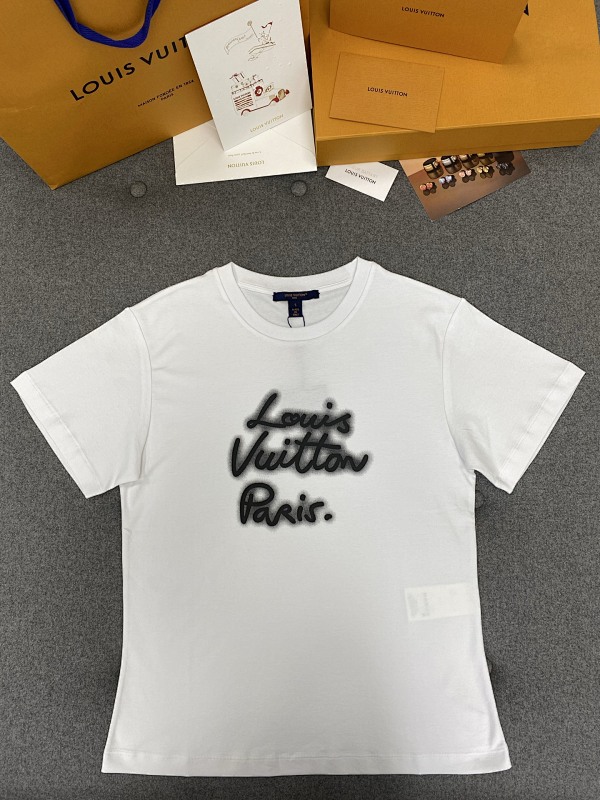 Tee from Scarlettluxury