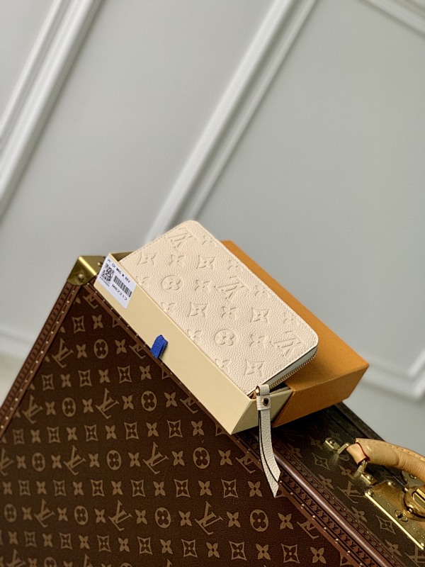 Louis Vuitton clutch