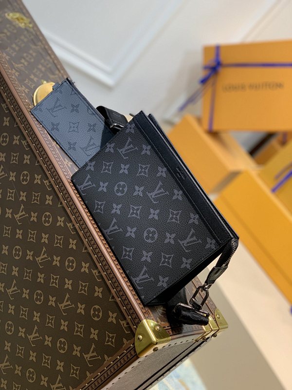 Louis Vuitton wallet